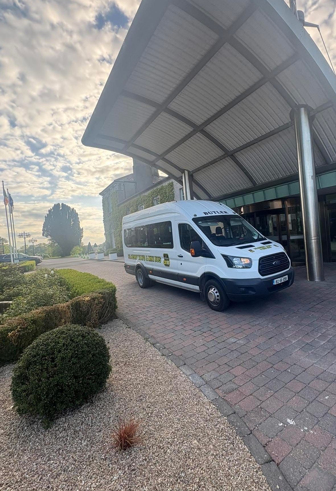 16 seater minibus hire service in kilkenny